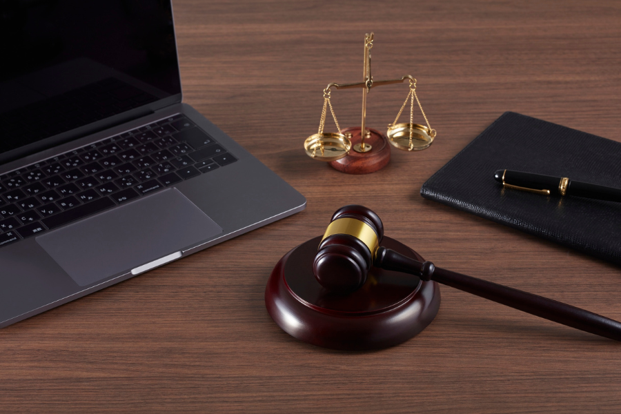 How Do Potential Clients Search for Injury Lawyers
